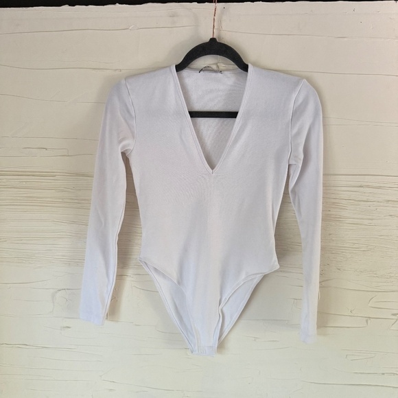 Zara V-Neck Long Sleeve Bodysuit | Size S - Picture 3 of 6